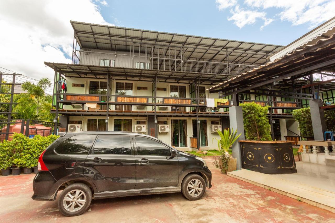 Capital O 1051 Pagoda House Chiang Mai Bagian luar foto