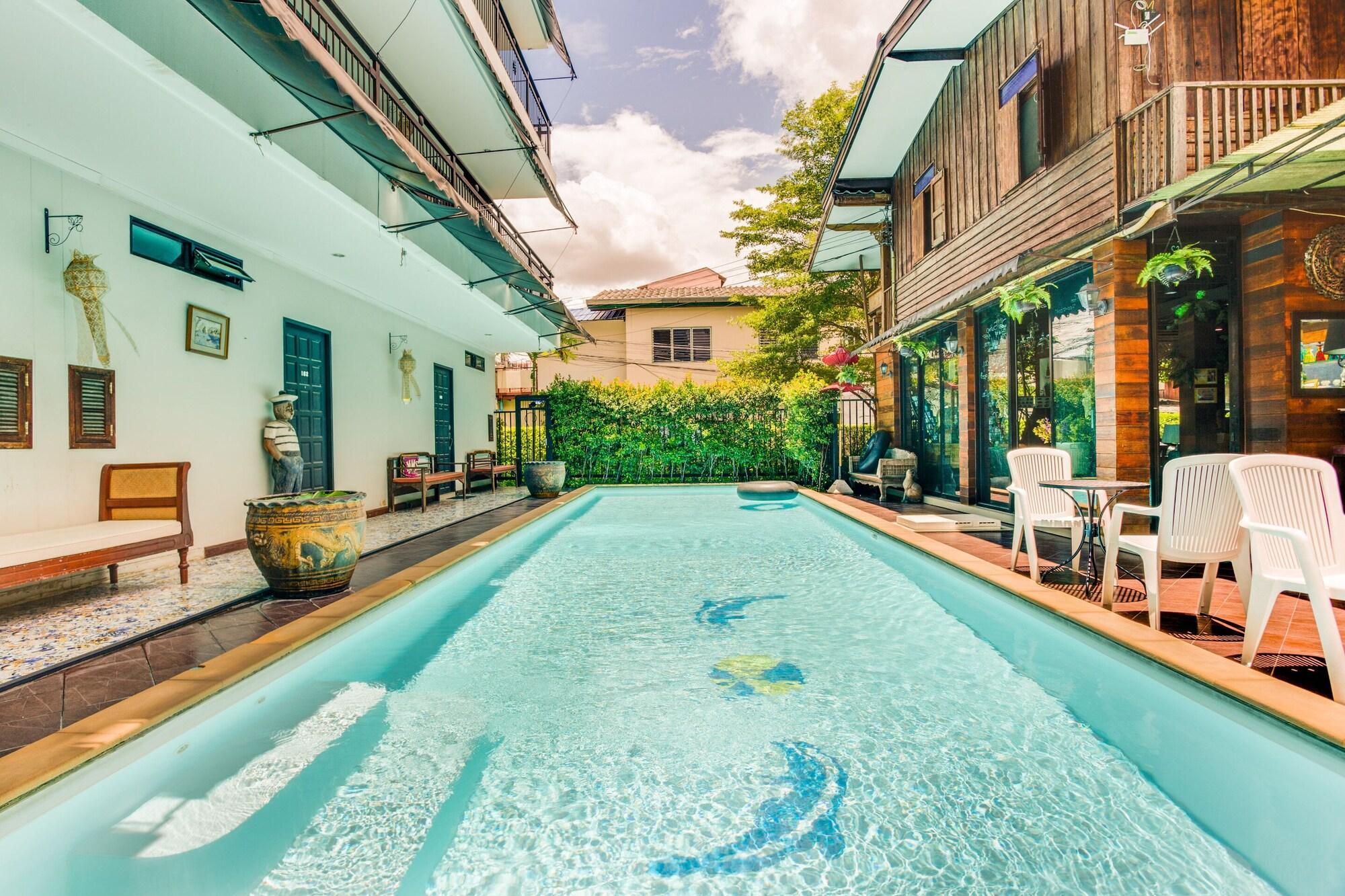 Capital O 1051 Pagoda House Chiang Mai Bagian luar foto