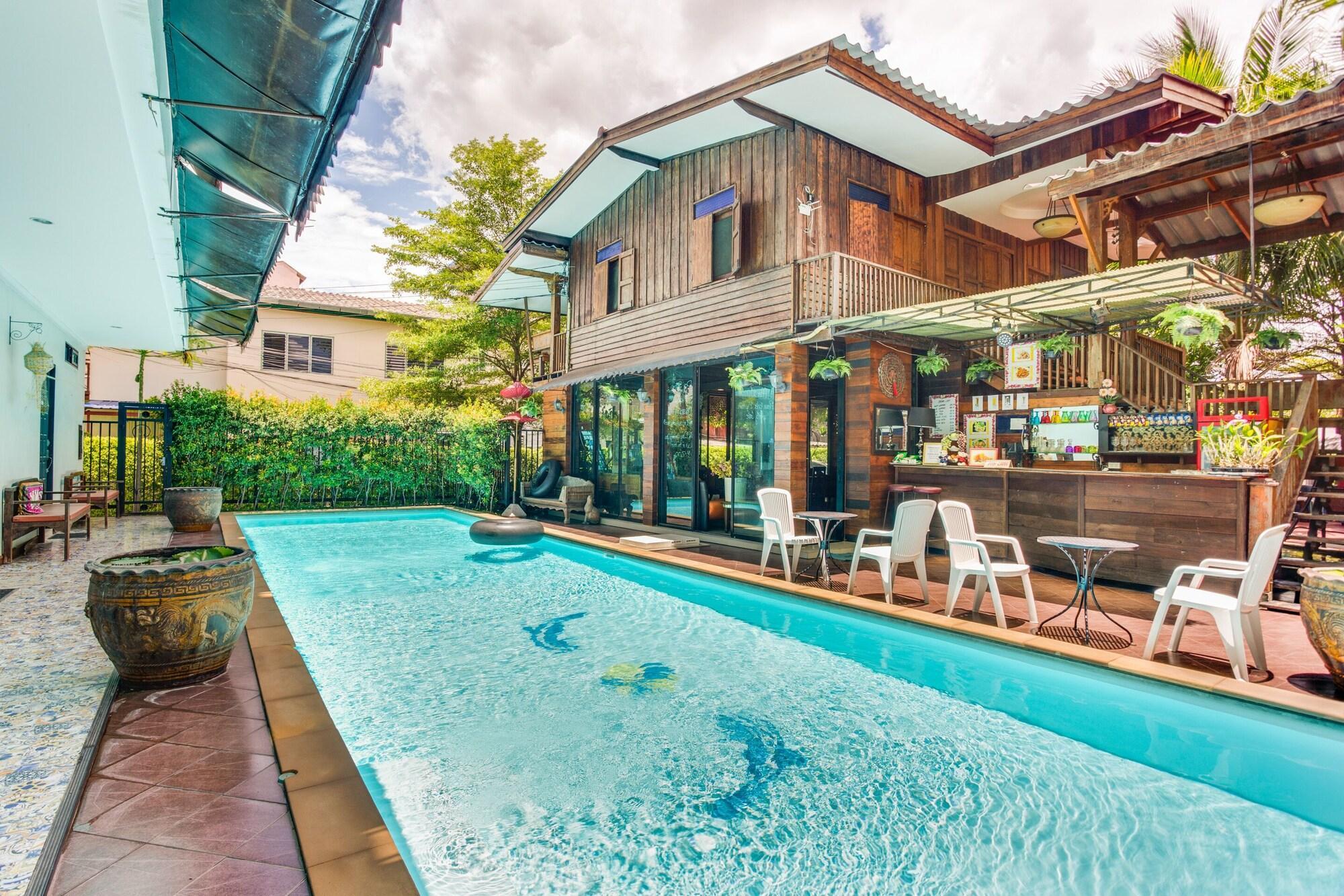 Capital O 1051 Pagoda House Chiang Mai Bagian luar foto