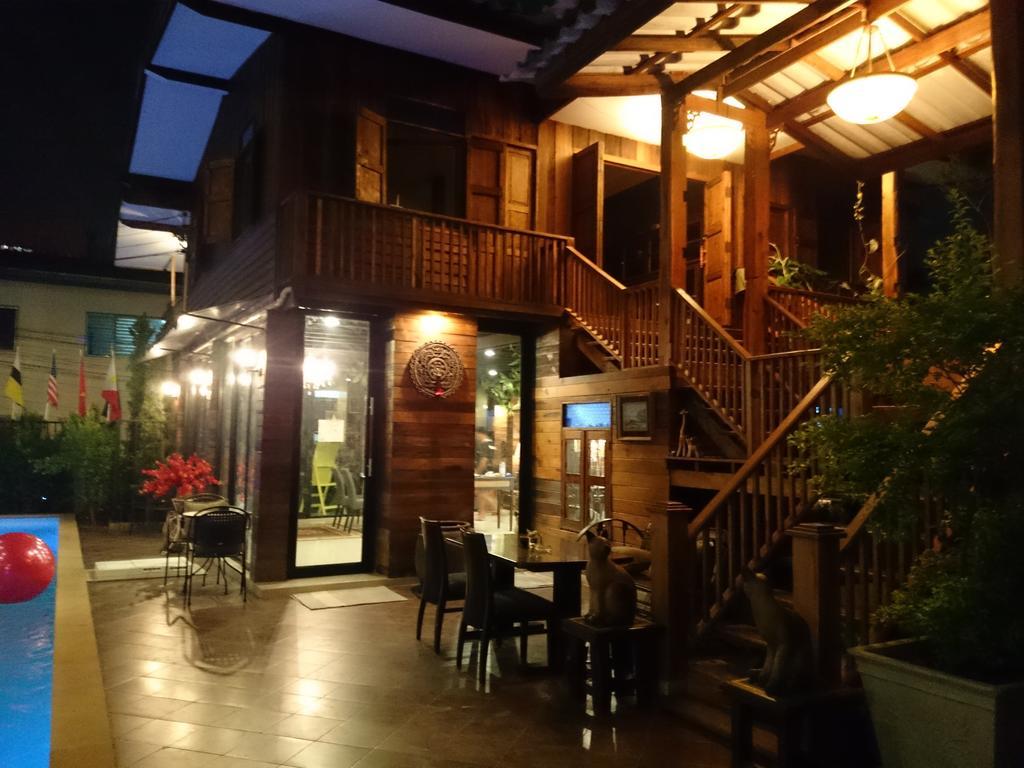 Capital O 1051 Pagoda House Chiang Mai Bagian luar foto