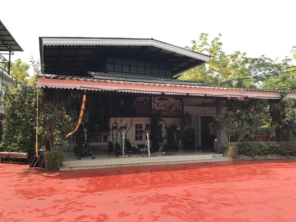Capital O 1051 Pagoda House Chiang Mai Bagian luar foto